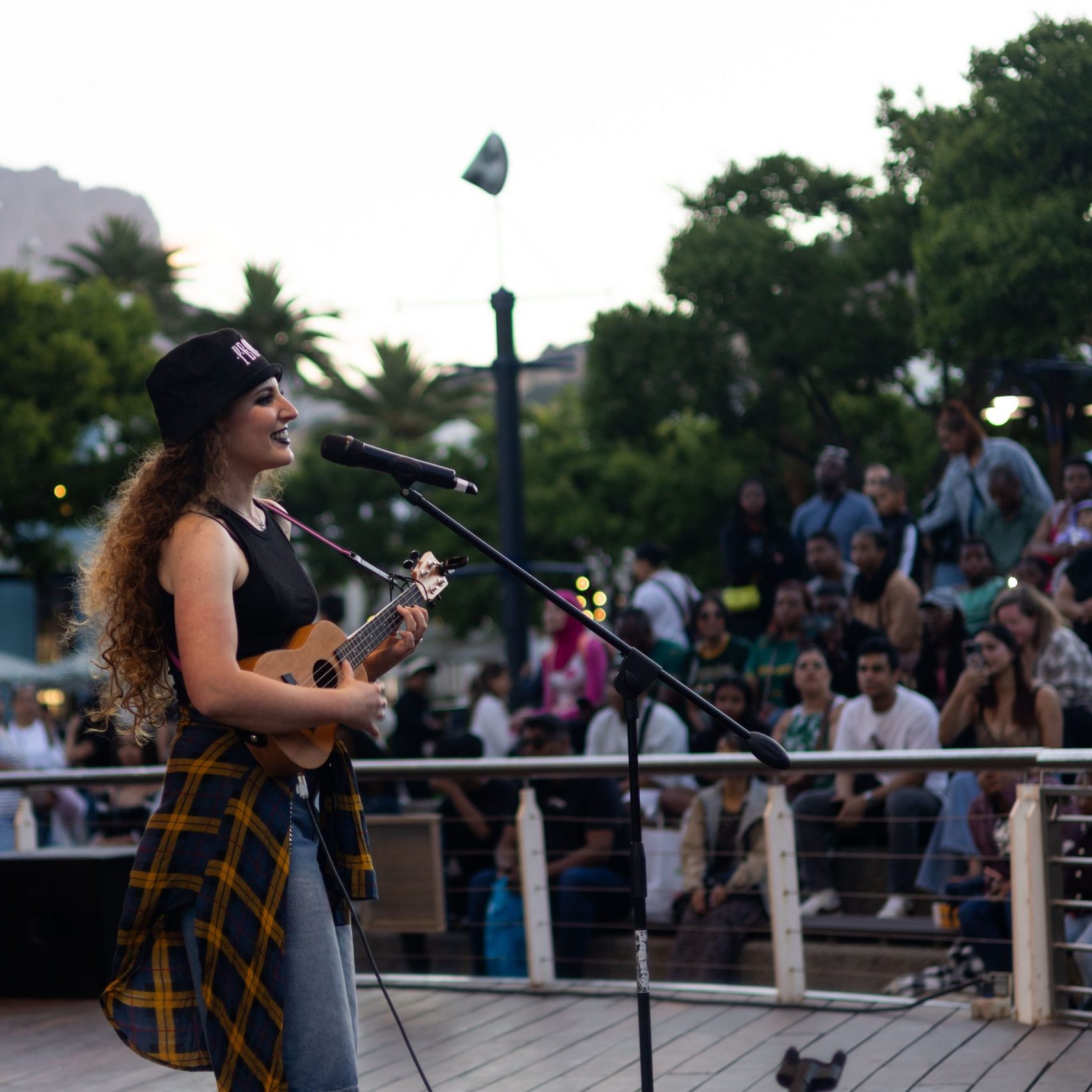 Onblusbaar Press Shot 26